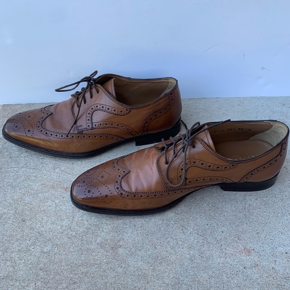 Florsheim Imperial Men’s Oxford Wingtip shoe size 9.5 - Picture 8 of 16